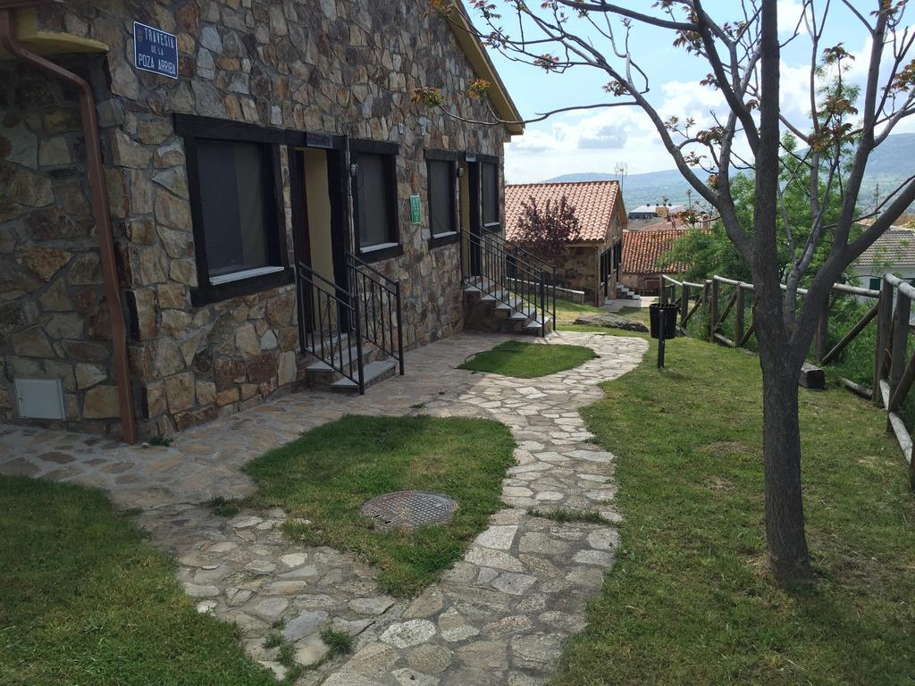 Las Casitas De La Poza Guest House Gargantilla del Lozoya Luaran gambar